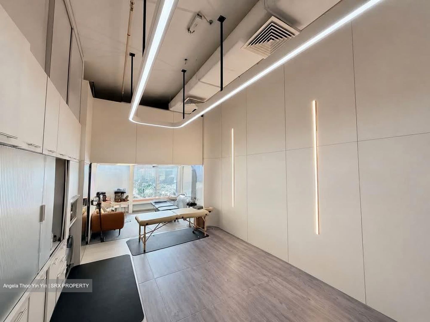 The Central (D1), Office #599558281